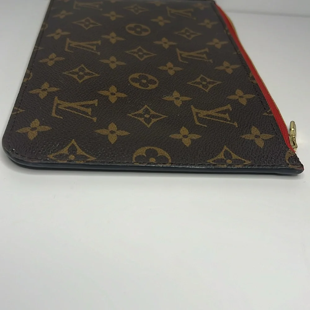 Louis Vuitton Neverfull Pochette Monogram Cherry - Picture 4 of 15